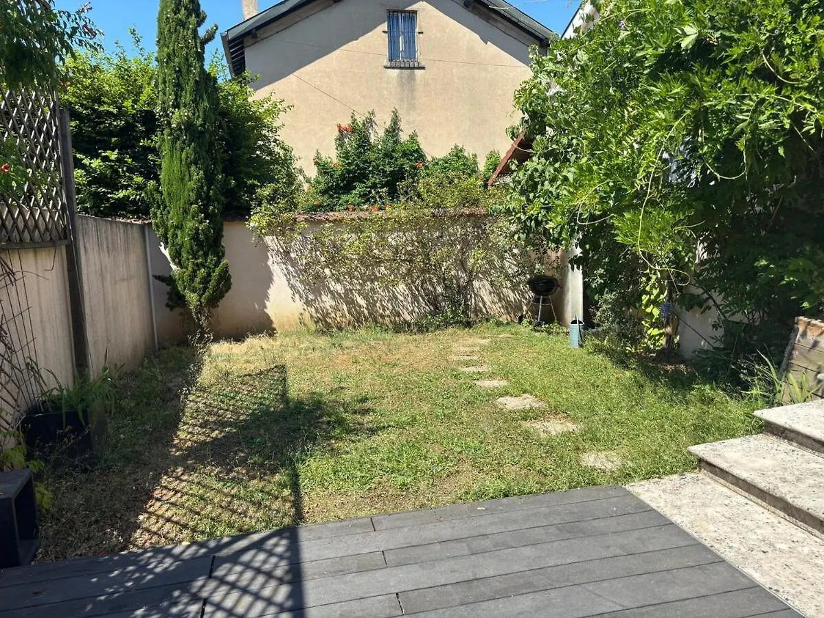 Bel Air House Garden 6 People Villa Bourg-en-Bresse Feriehus